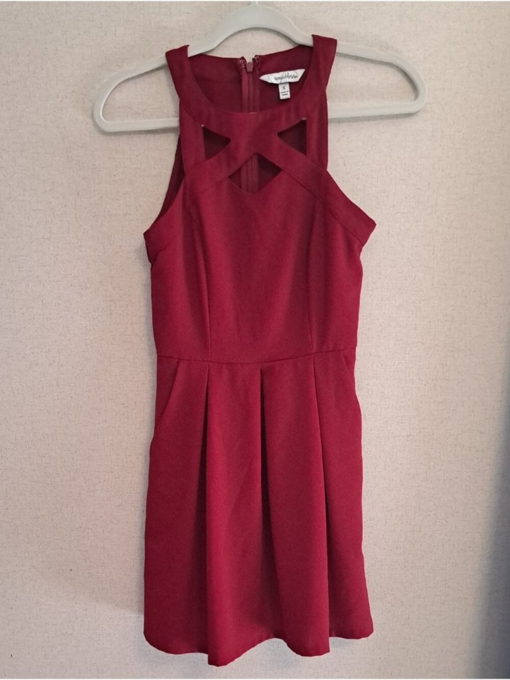 Speechless Red Sleeveless High Neck Cutout Dress